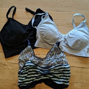 4 Motherhood Maternity Nursing Bras M